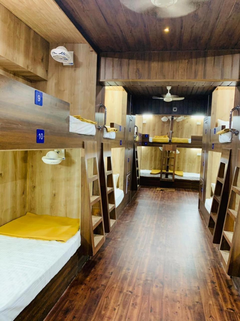 City Stay Deluxe Ac Dormitory Мадгаон Екстер'єр фото