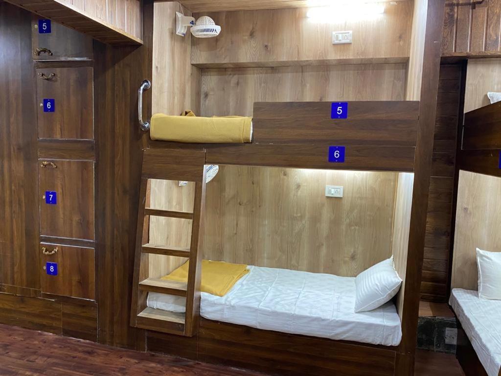 City Stay Deluxe Ac Dormitory Мадгаон Екстер'єр фото