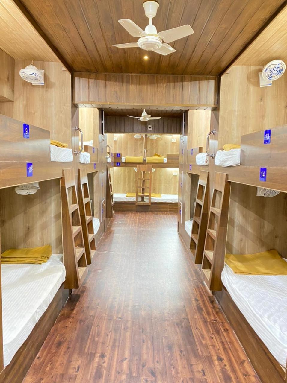 City Stay Deluxe Ac Dormitory Мадгаон Екстер'єр фото